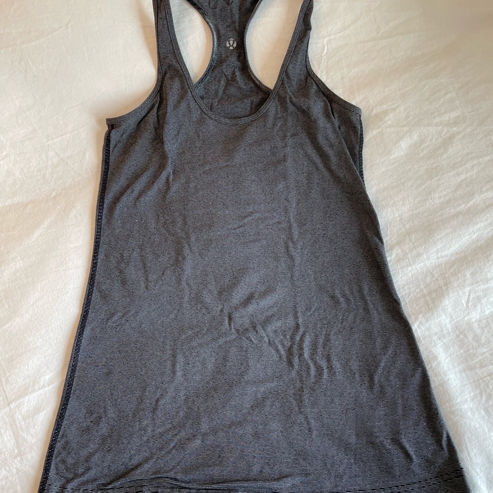 LULULEMON Cool Racerback Tank Top 
Nulu